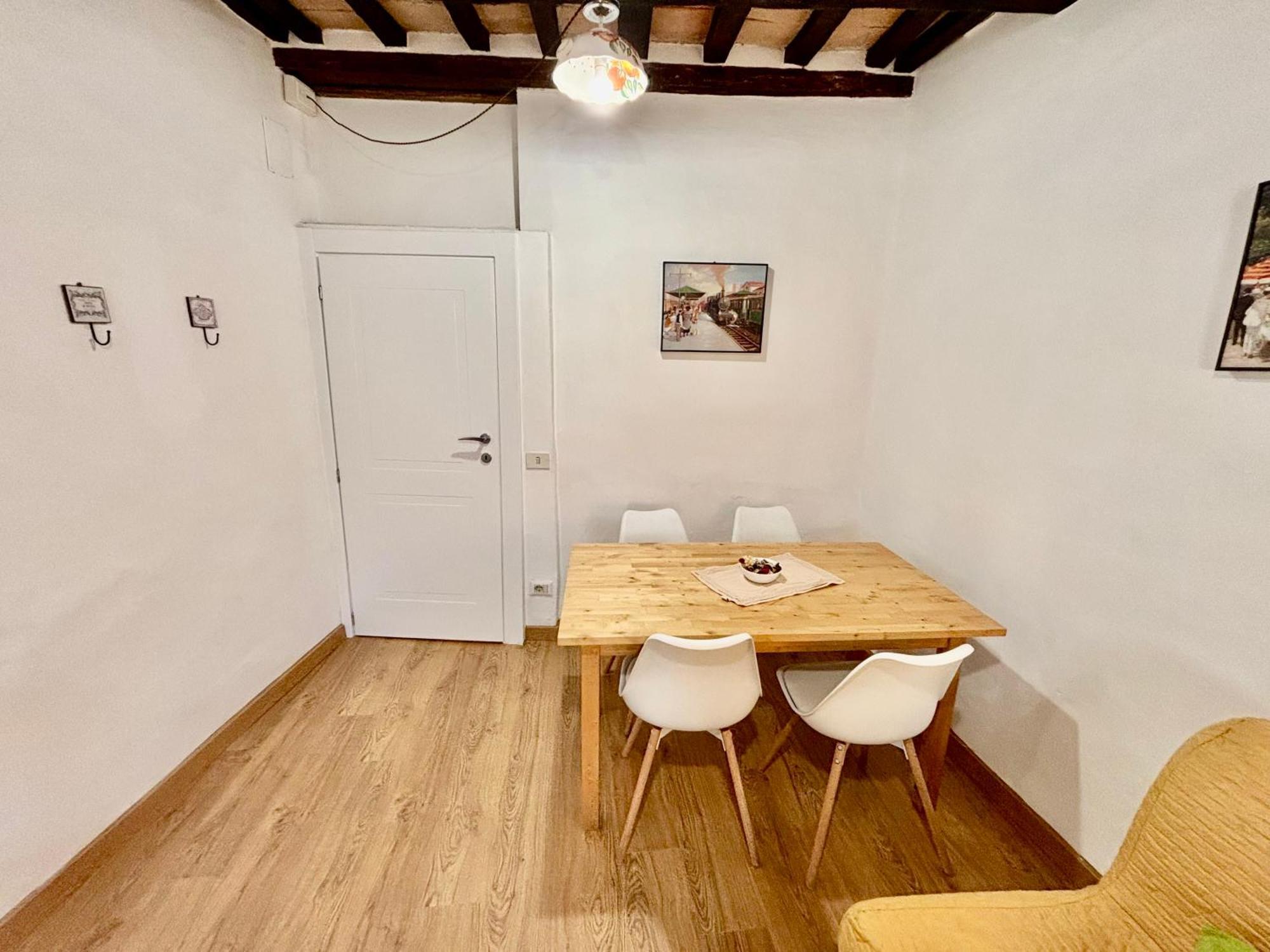Red House Apartment Gubbio Exterior photo